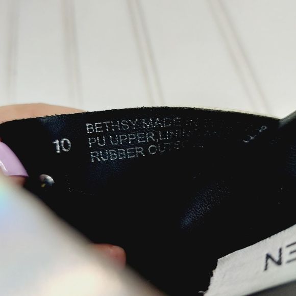 Steve Madden Buckle Slide Sandal - Picture 11 of 11